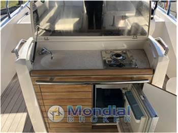 Mano Marine 27.50