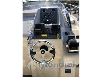 Mano Marine 27.50