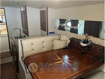 Tornado 38 Flush Deck