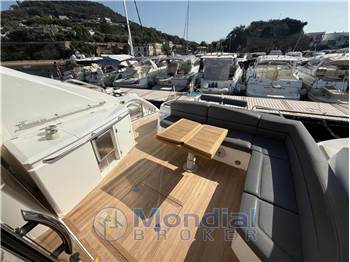 SUNSEEKER Predator 62