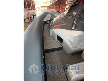 PANAMERA YACHT P100