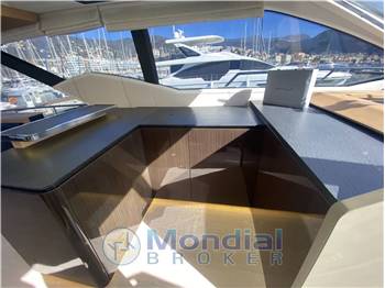Azimut 77S