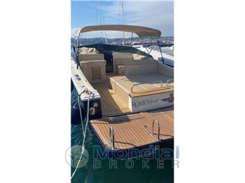 Tornado 38 Flush Deck