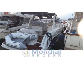 Mano Marine 32 SPORT