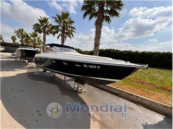 Ferretti Altura 35