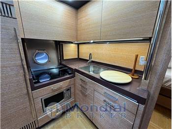 Azimut 47 Fly