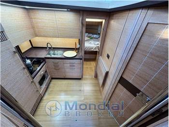 Azimut 47 Fly