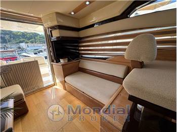 Azimut 47 Fly