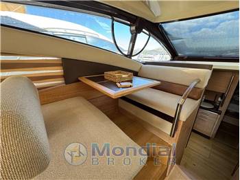 Azimut 47 Fly