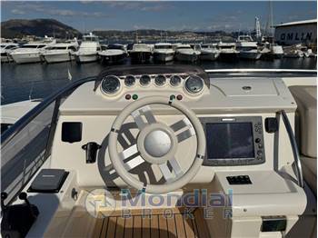 Azimut 47 Fly