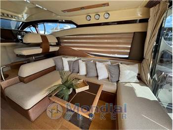 Azimut 47 Fly