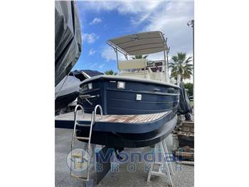 NAVALPLASTICA Feluca 750