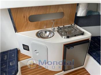 NAVALPLASTICA Feluca 750