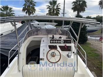 NAVALPLASTICA Feluca 750