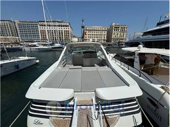 Pershing 48 HT