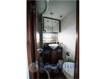 Sunseeker Predator 52