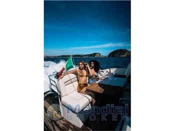 Sunseeker Predator 52