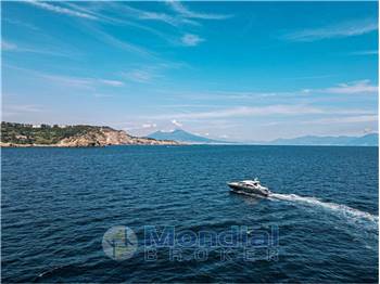 Sunseeker Predator 52