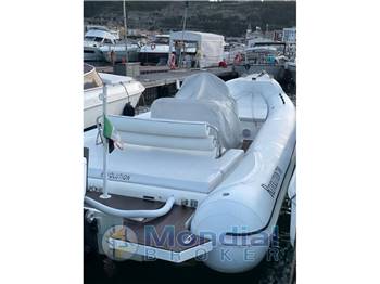 Doviboat 780 Revolution