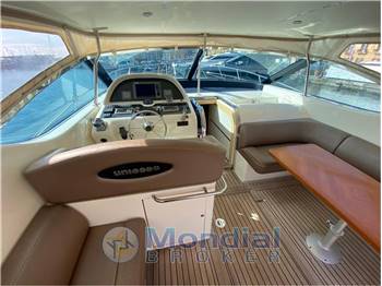 Uniesse 48