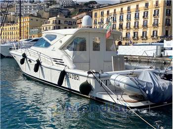 Uniesse 48