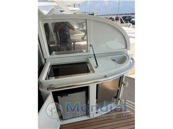 Azimut 68s