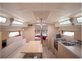 Beneteau OCEANIS 38.1