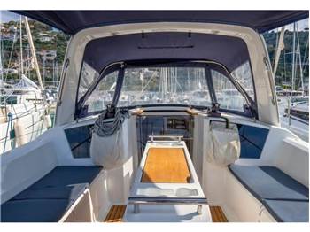 Beneteau OCEANIS 38.1