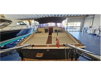 Magnum Marine MAGNUM 38