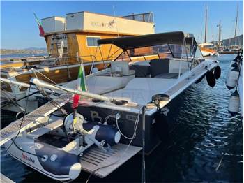 Magnum Marine MAGNUM 38
