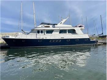 Hatteras Yachts Hatteras 70