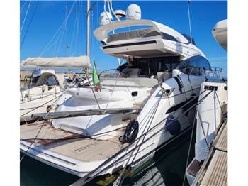 Princess Yachts Princess S62