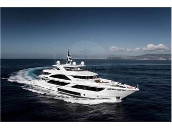 Gulf Craft Majesty 140