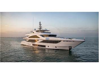 Gulf Craft Majesty 140