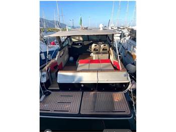 Sea Ray 300 WEEKENDER