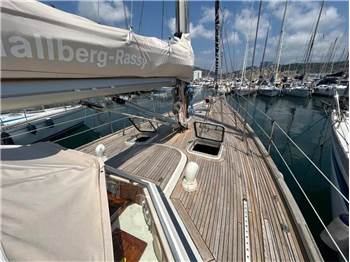 Hallberg Rassy 42