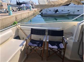 Ferretti 54