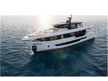 Gulf Craft Majesty 100 Terrace