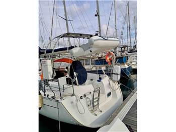 Beneteau OCEANIS 321