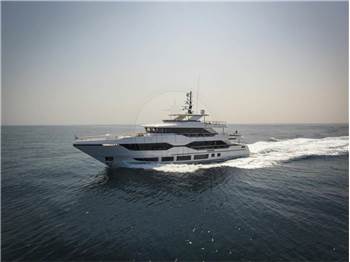 Gulf Craft Majesty 120