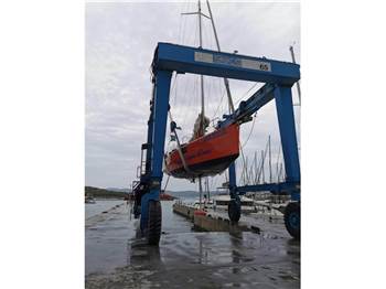 Sirena Marine AZUREE 40