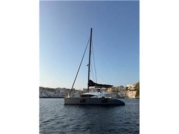 C.N.Catamaran Center Nyx 565