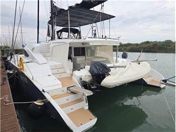 C.N.Catamaran Center Nyx 565