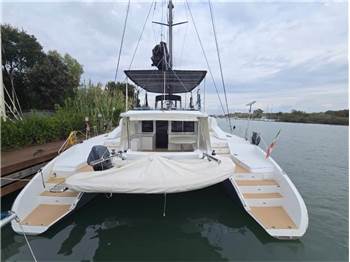 C.N.Catamaran Center Nyx 565