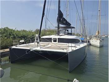 C.N.Catamaran Center Nyx 565