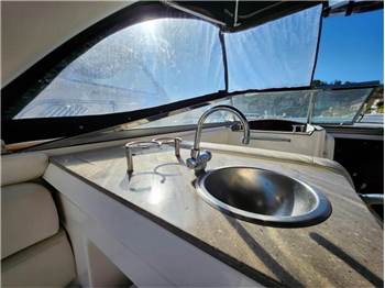 Regal Marine Regal 3350