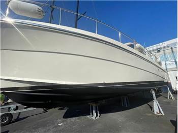 Cayman 43