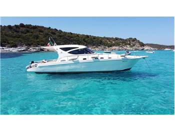 Cayman 43