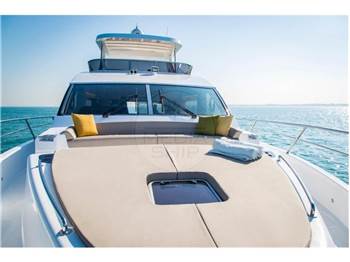 Gulf Craft Majesty 62