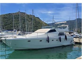Ferretti 52 S